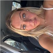 offro lezioni private a bambini o ragazzi andando incontro alle loro esigenze, con pazienza e passione per questo lavoro.